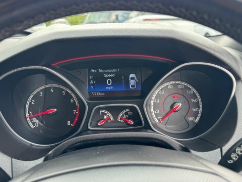 Ford Focus 1.0 Ecoboost 125 Titanium Navigation Black #33