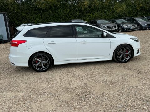 Ford Focus 1.0 Ecoboost 125 Titanium Navigation Black #17