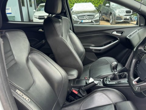 Ford Focus 1.0 Ecoboost 125 Titanium Navigation Black #21
