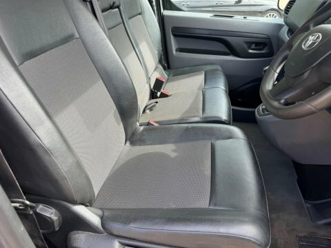 Toyota PROACE L2 Icon White #35