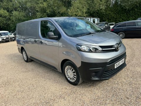 Toyota PROACE L2 Icon White #30