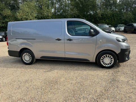 Toyota PROACE L2 Icon White #19