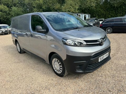 Toyota PROACE L2 Icon White #29