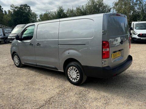 Toyota PROACE L2 Icon White #18