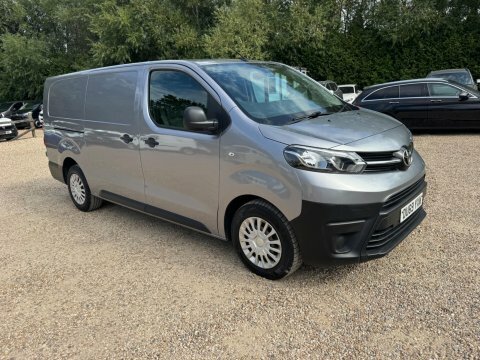 Toyota PROACE L2 Icon White #25