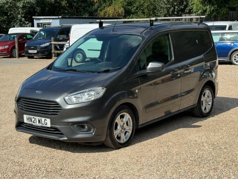 Ford Transit Courier 1.0 Ecoboost Limited Grey #5