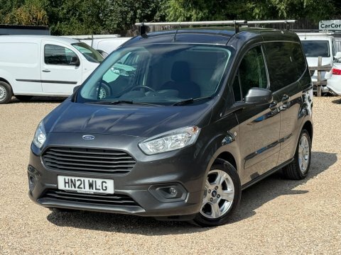 Ford Transit Courier 1.0 Ecoboost Limited Grey