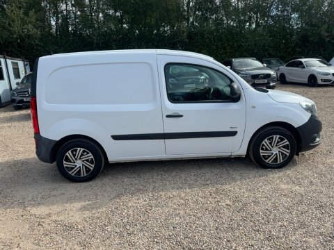 Mercedes-Benz CITAN Citan 109 Cdi Blueefficiency White #16