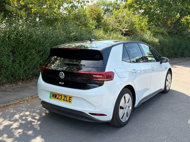 Volkswagen ID.3 Pro 58Kwh Family Hatchback 145 White #4