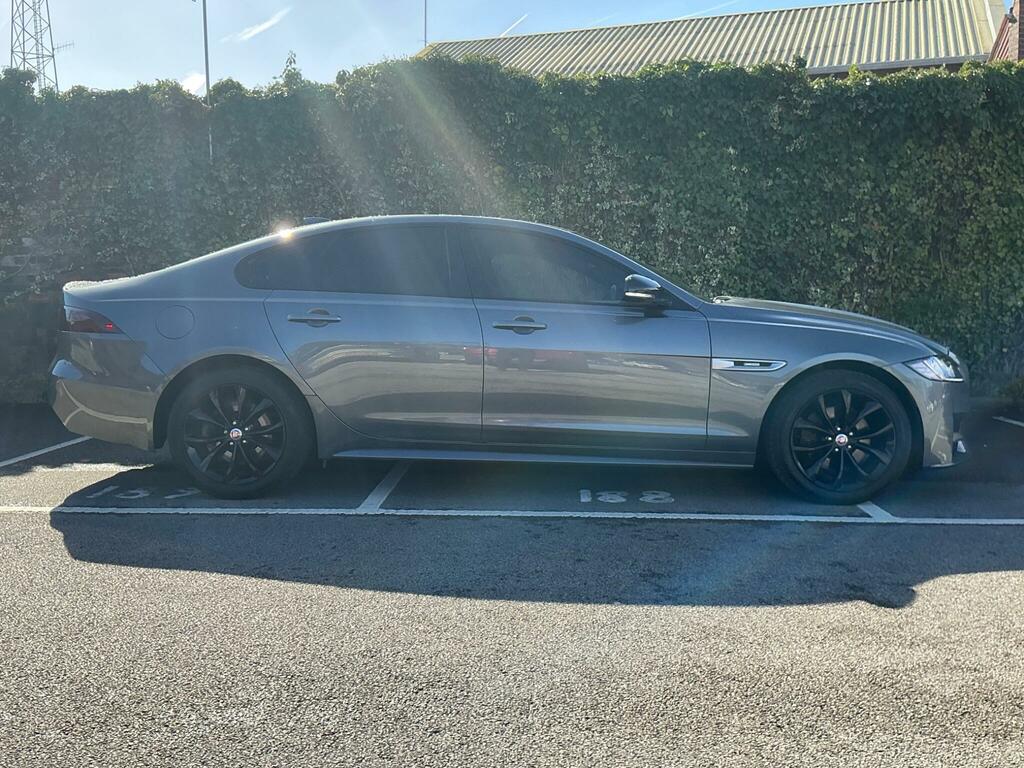 Jaguar XF R-sport Saloon Red #10