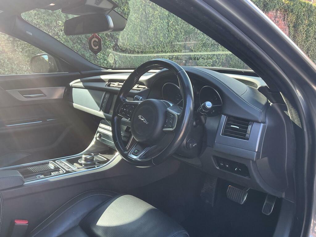 Jaguar XF R-sport Saloon Red #12