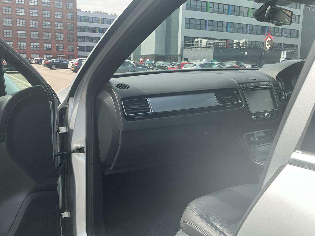 Volkswagen Touareg 3.0L V6 R-line Tdi Bluemotion Technology 2 Blue #28