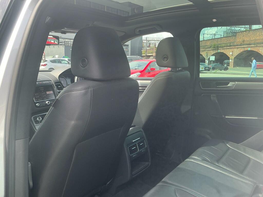 Volkswagen Touareg 3.0L V6 R-line Tdi Bluemotion Technology 2 Blue #21