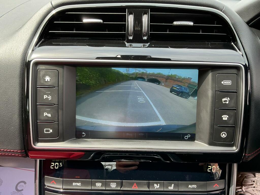 Jaguar XE 2.0 Gtdi Prestige Saloon Euro 6 S Red #34