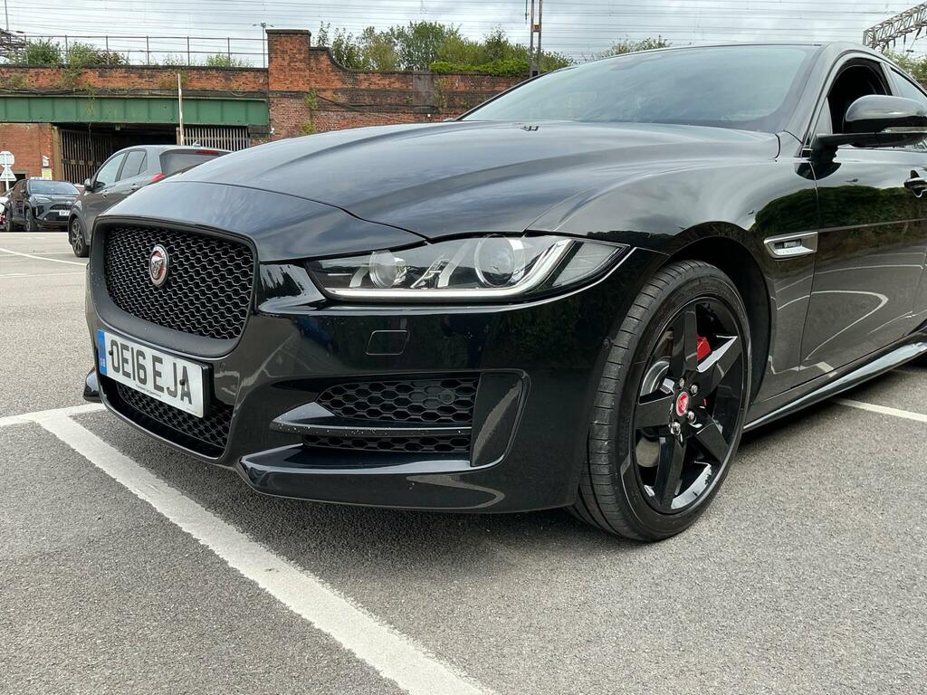 Jaguar XE 2.0D R-sport Awd Euro 6 Ss Black #5