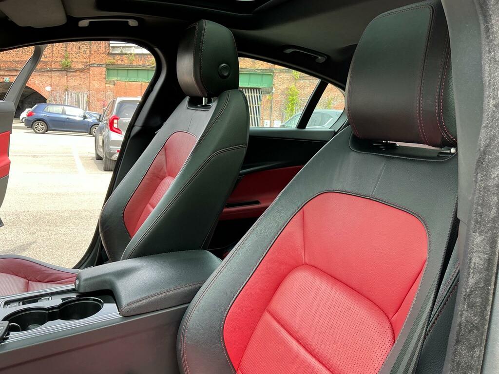 Jaguar XE 2.0 Gtdi Prestige Saloon Euro 6 S Red #42