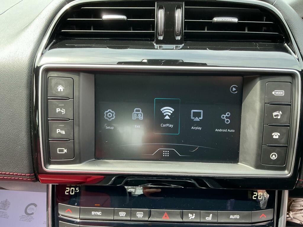 Jaguar XE 2.0 Gtdi Prestige Saloon Euro 6 S Red #33