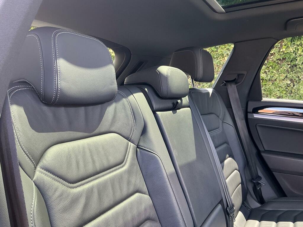 Volkswagen Touareg R-line Tech Grey #22