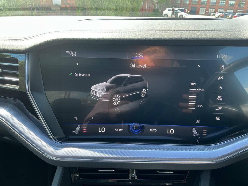 Volkswagen Touareg R-line Tech Grey #55