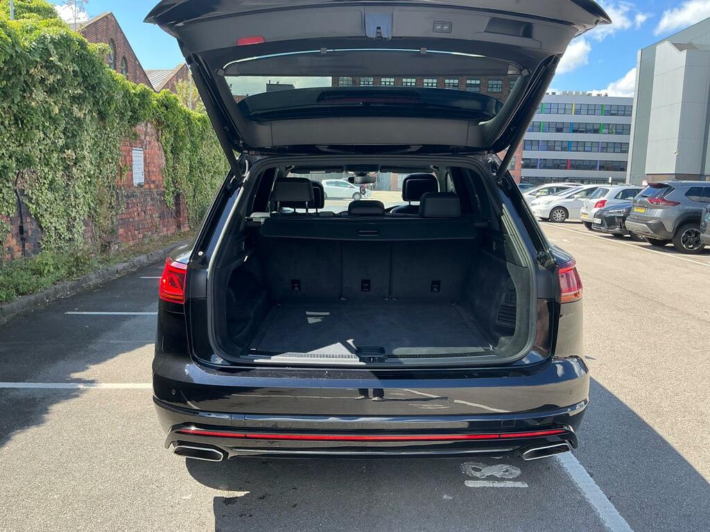 Volkswagen Touareg R-line Tech Grey #64