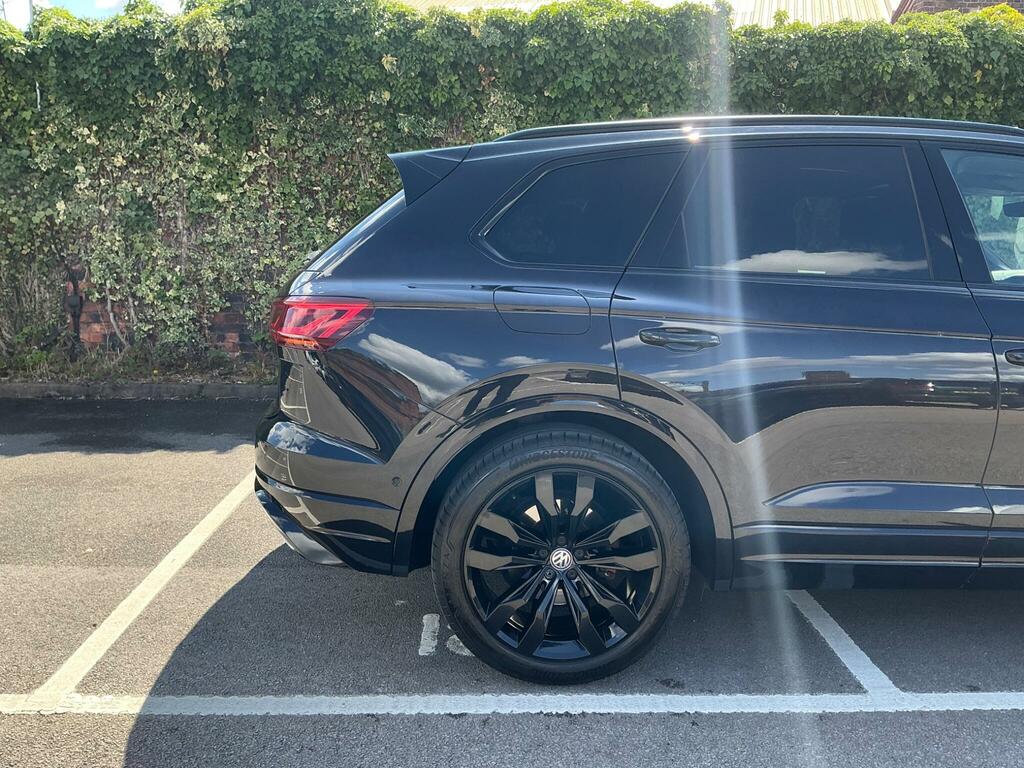 Volkswagen Touareg R-line Tech Grey #41