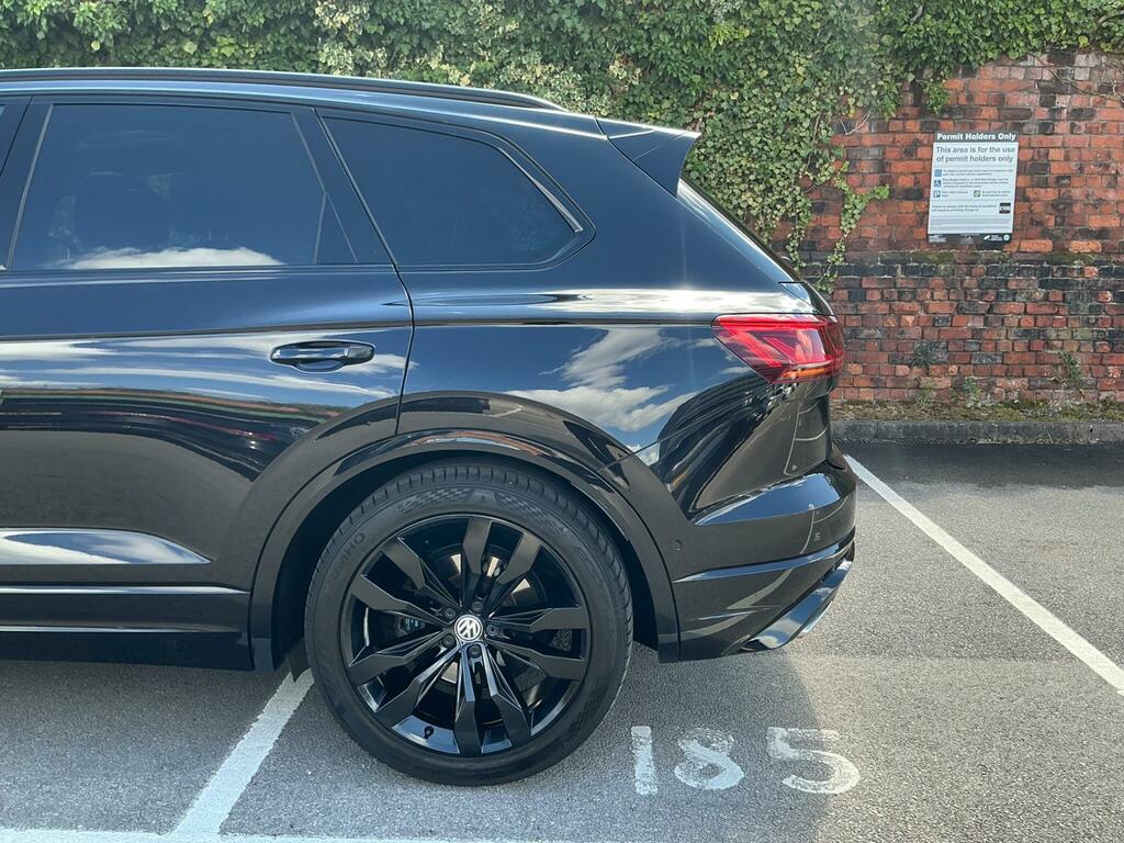 Volkswagen Touareg R-line Tech Grey #74