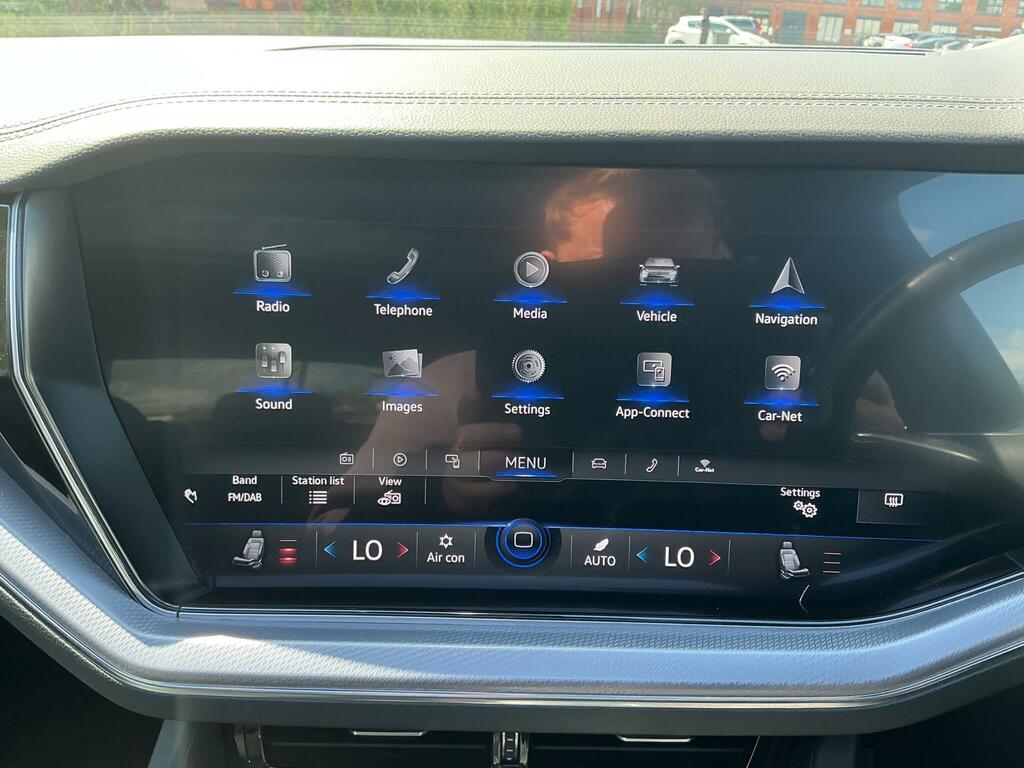 Volkswagen Touareg R-line Tech Grey #52