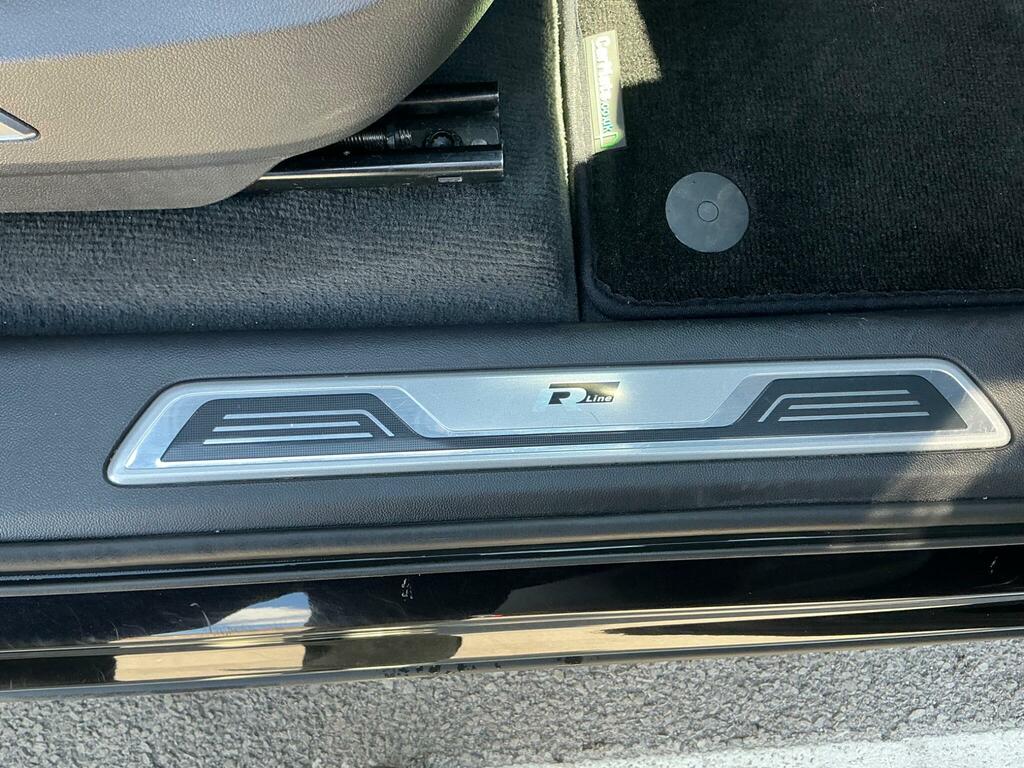 Volkswagen Touareg R-line Tech Grey #30