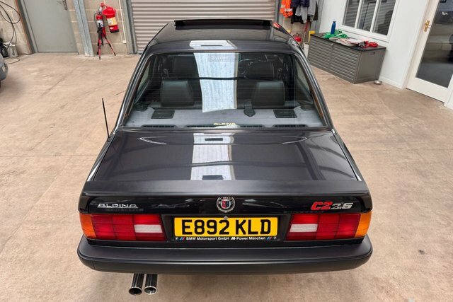BMW 3 Series 318I Saloon 105Bhp Black #3