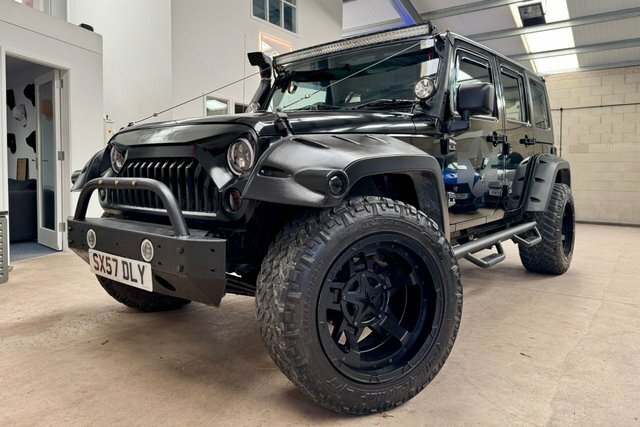Jeep Wrangler 2.8 Crd Sahara Unlimited Suv 4Wd E Black