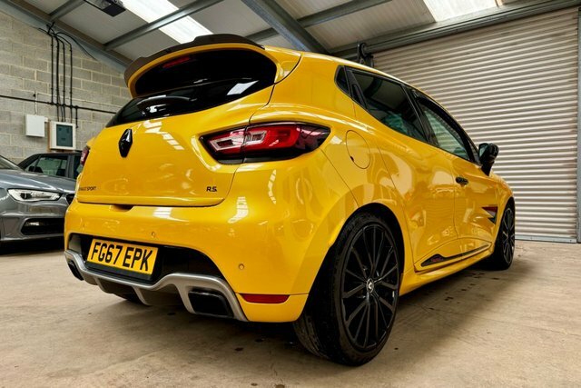 Renault Clio 1.6 Tce Renaultsport Nav Trophy Hatchback Petr Yellow #3