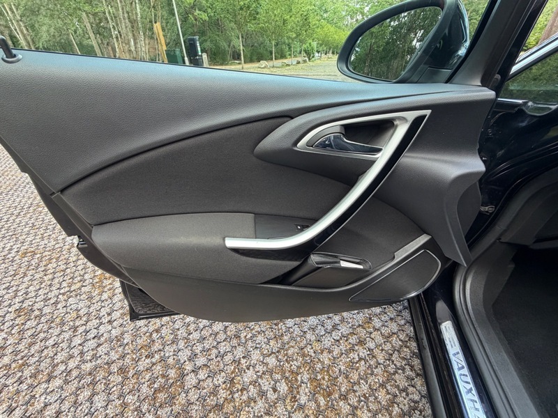 Vauxhall Astra 1.6 16V Elite Easytronic Euro 5 Grey #32