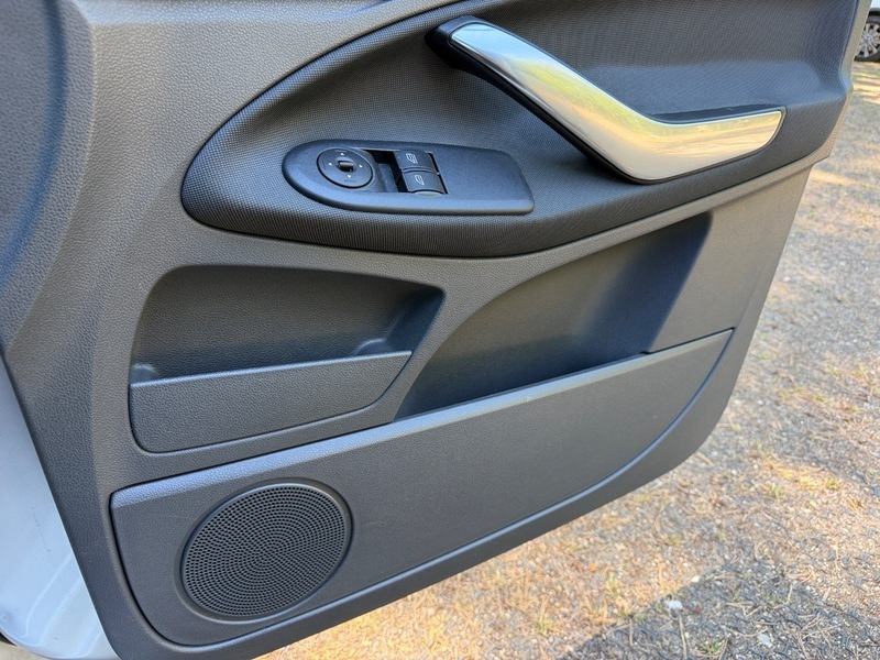 Ford C-Max 2.0 Titanium Silver #38