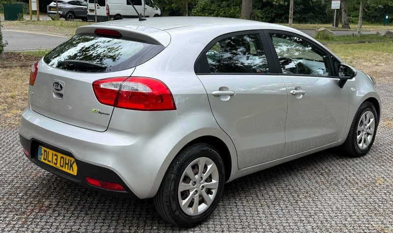 Kia RIO 1.2 2 83 Bhp1 Former Keeperalloysairconmedi White #11
