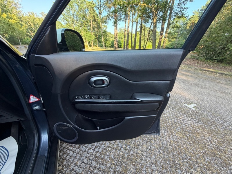 Kia Soul 1.6 Crdi 134 Mixx Cwvehiclemarketing Blue #26