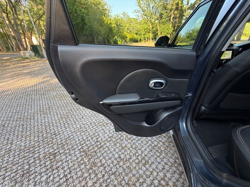 Kia Soul 1.6 Crdi 134 Mixx Cwvehiclemarketing Blue #25