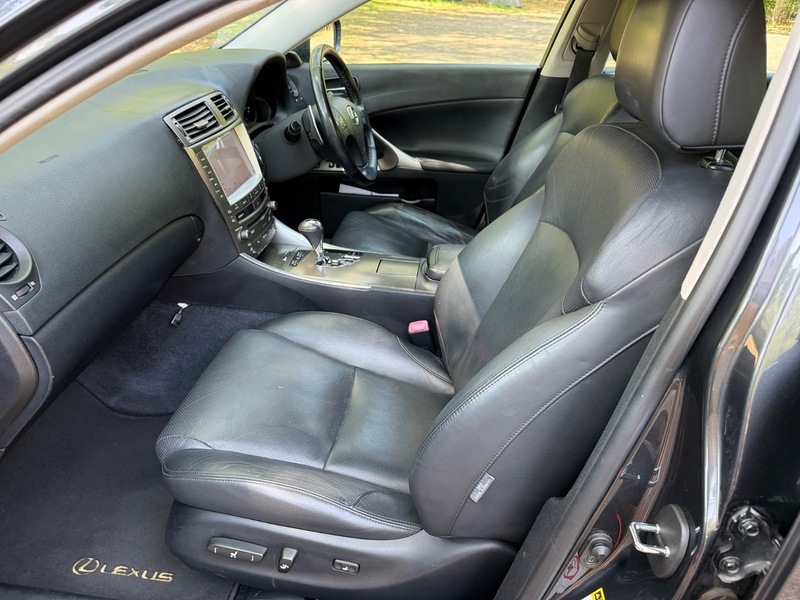 Lexus IS 2.5 250 Se-l Silver #17