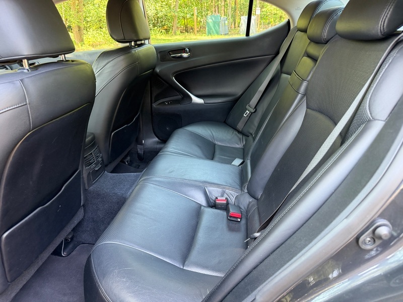 Lexus IS 2.5 250 Se-l Silver #19