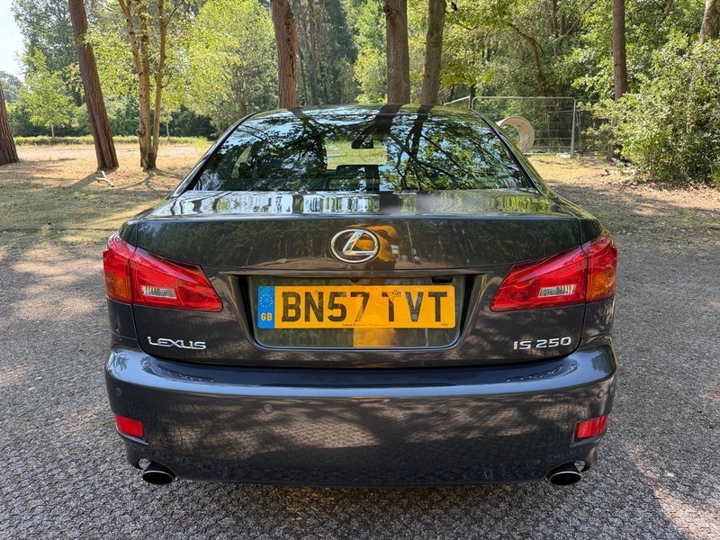 Lexus IS 2.5 250 Se-l Silver #10