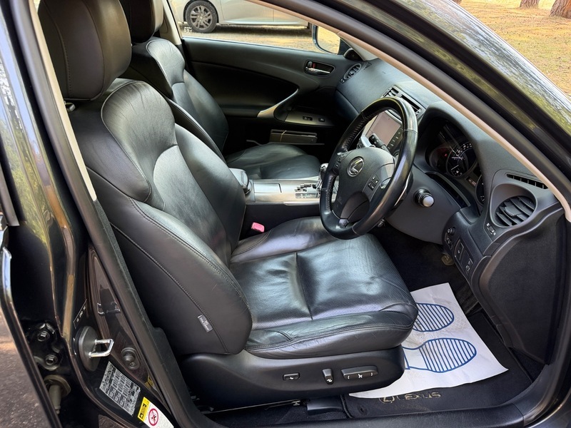 Lexus IS 2.5 250 Se-l Silver #14