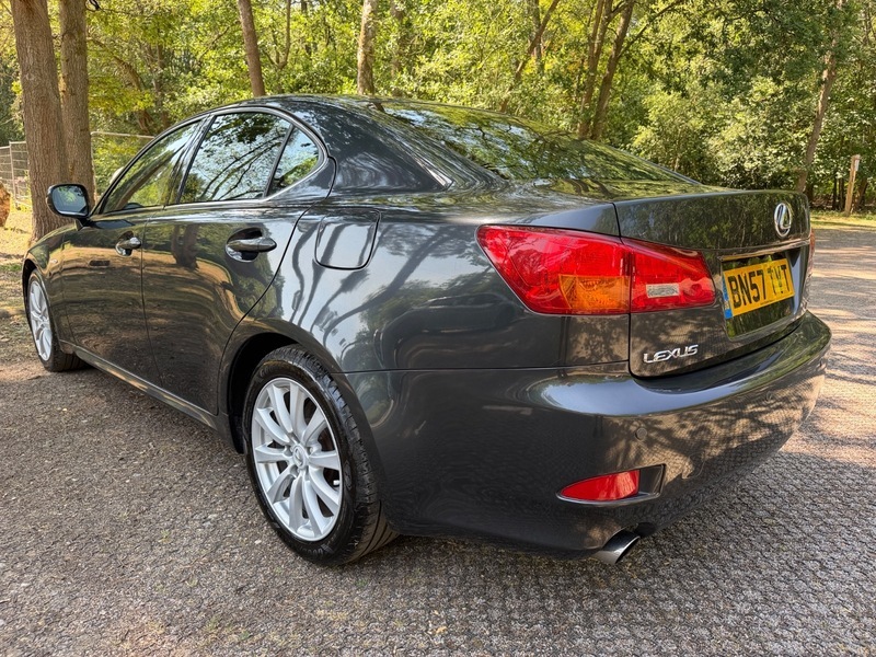 Lexus IS Se Grey #4