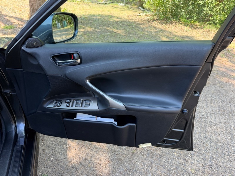 Lexus IS 2.5 250 Se-l Silver #47