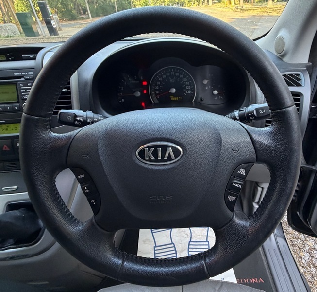 Kia Sedona 2.2 Crdi 2 7 Seats, Cracking Black #22