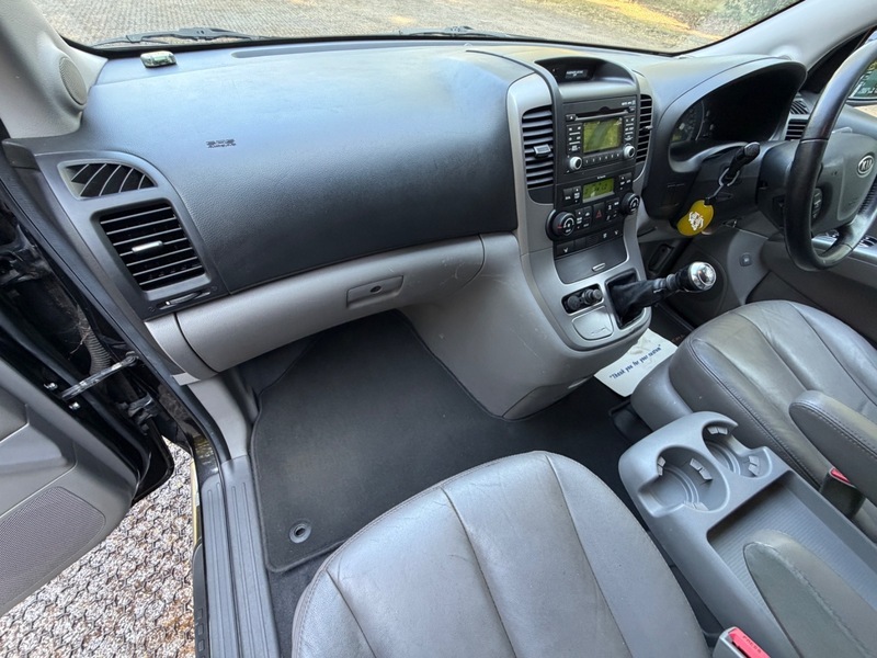 Kia Sedona 2.2 Crdi 2 7 Seats, Cracking Black #32