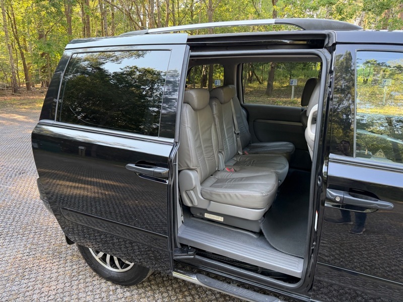 Kia Sedona 2.2 Crdi 2 7 Seats, Cracking Black #29