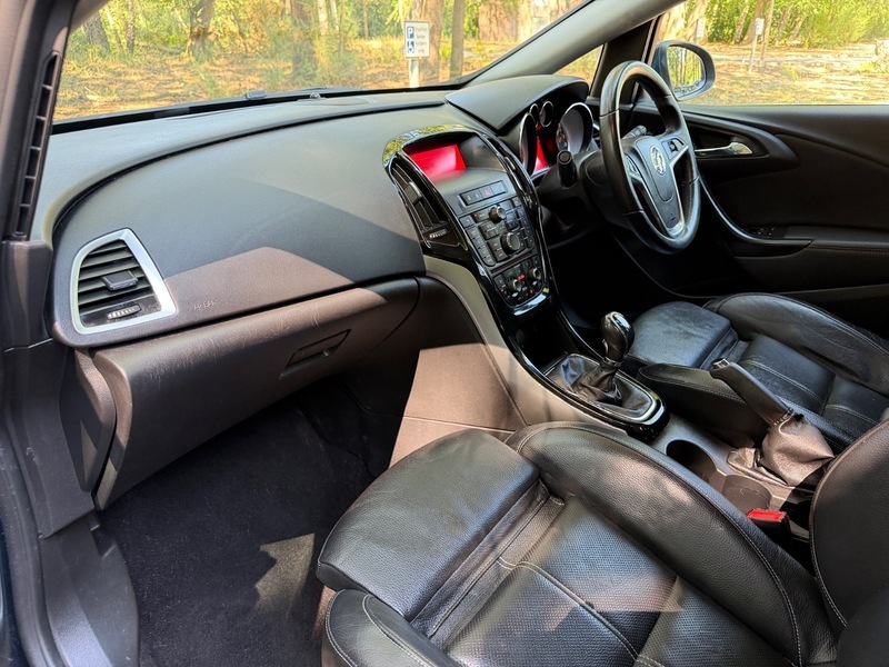 Vauxhall Astra 2.0 Cdti Sri Sports Tourer Euro 5 Estate Blue #16