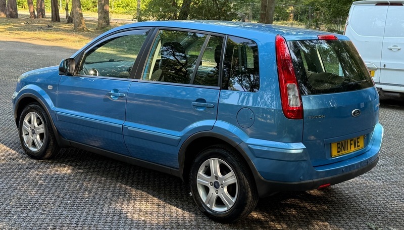 Ford Fusion  Blue #11