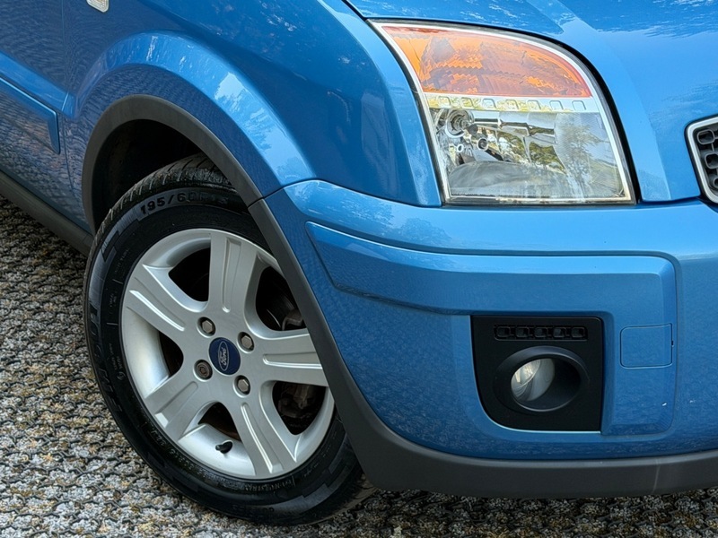 Ford Fusion  Blue #27