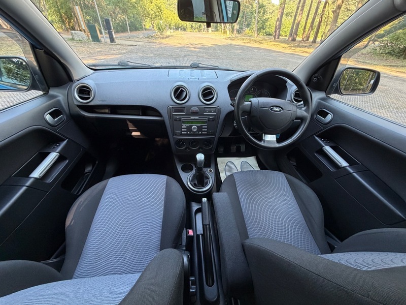Ford Fusion Zetec Blue #3