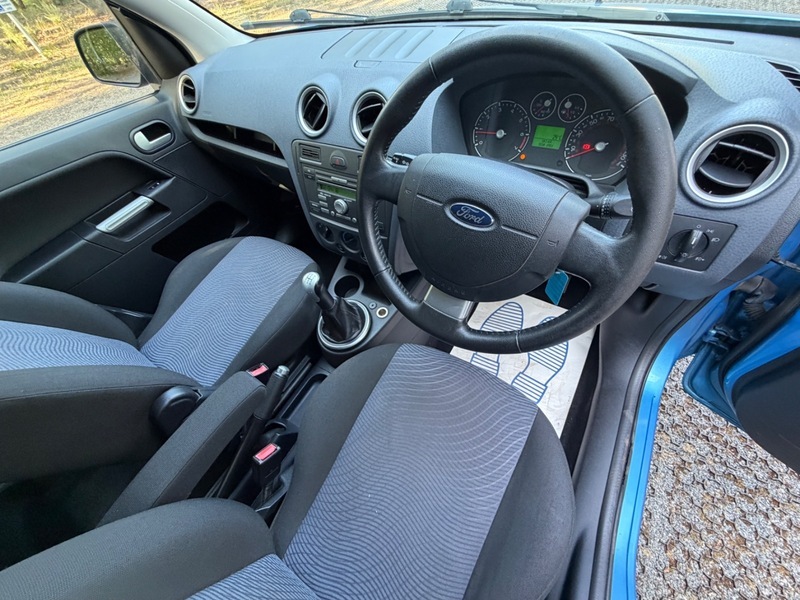Ford Fusion  Blue #15